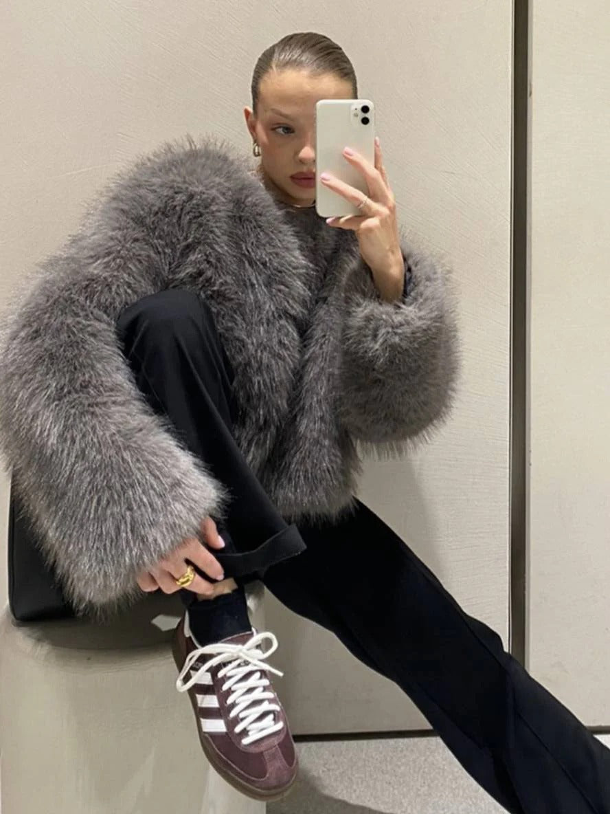 Faux Fur Cropped Fit Coat
