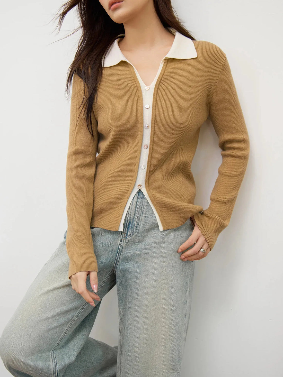 Ribbed Knit V-Neck Long Sleeve Top