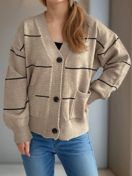 Women’s Cardigan - Medium-Weight Knit - Loose Fit - V-Neck - Hip Length - Long Sleeve