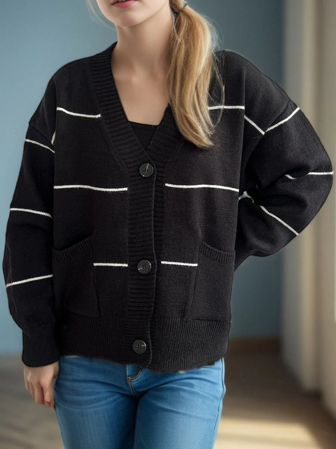 Medium-Weight Knit Loose Fit V-Neck Cardigan