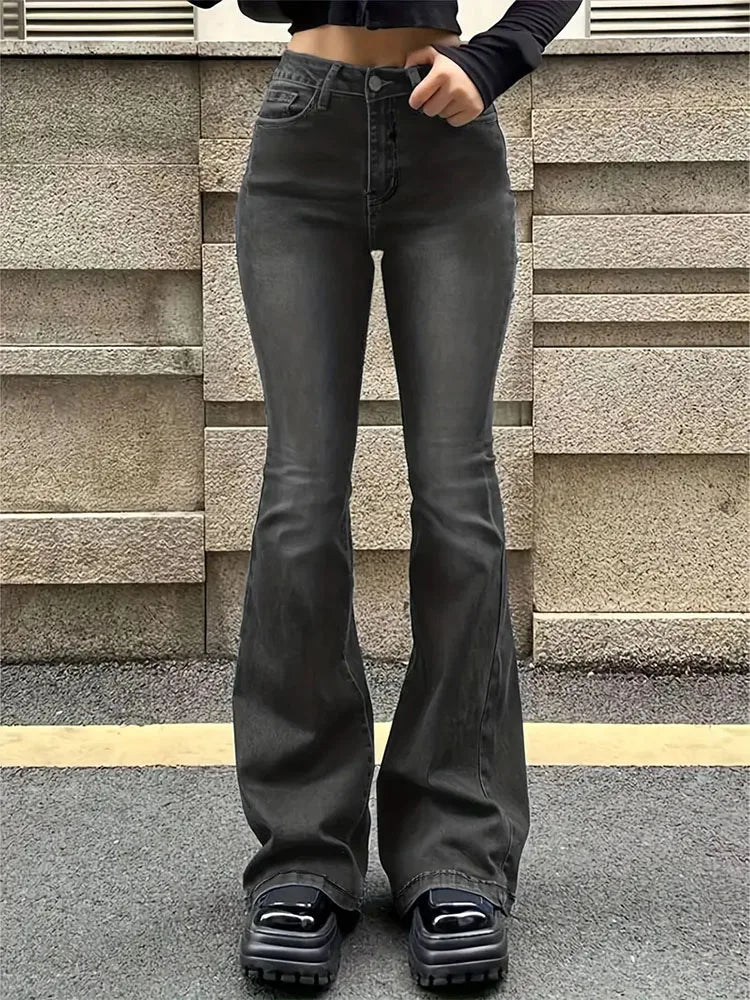 Women's Jeans - High Waist - Flared Fit - 5-Pocket Design in Denim