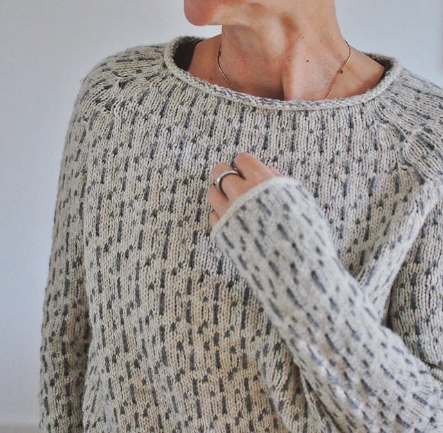 Women's Knit Sweater – Wool Blend – Relaxed Fit – Textured Knit with Pattern – Round Neck