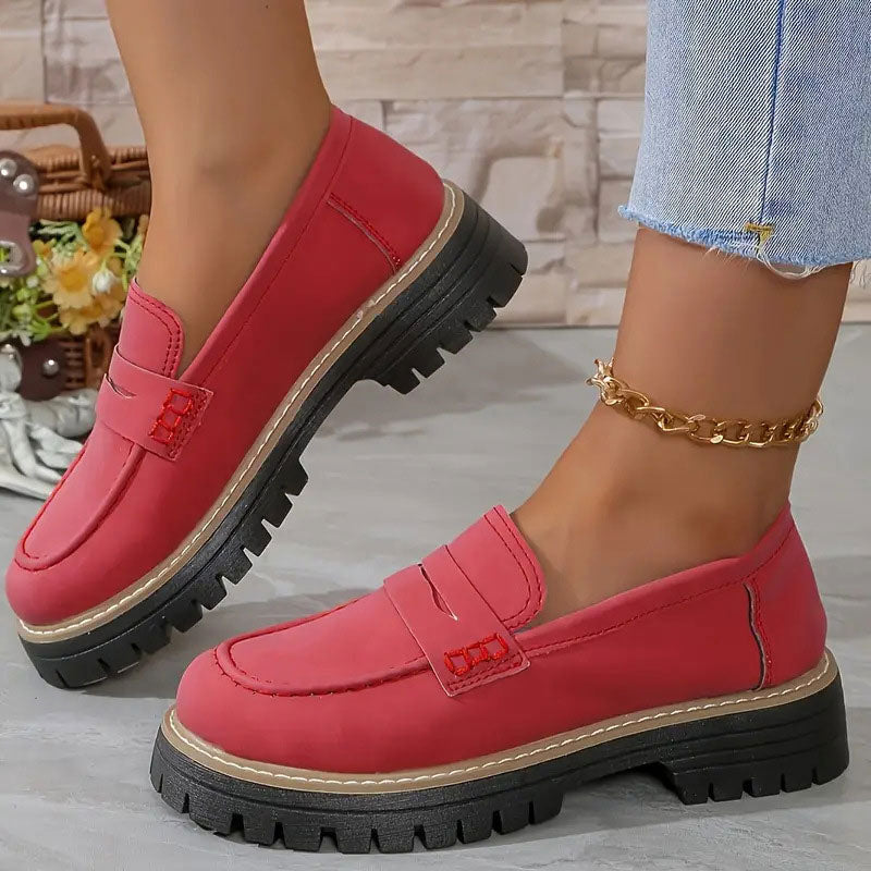 Women's Loafers – Comfort Fit – Round Toe – Chunky Sole – Classic Vamp Strap